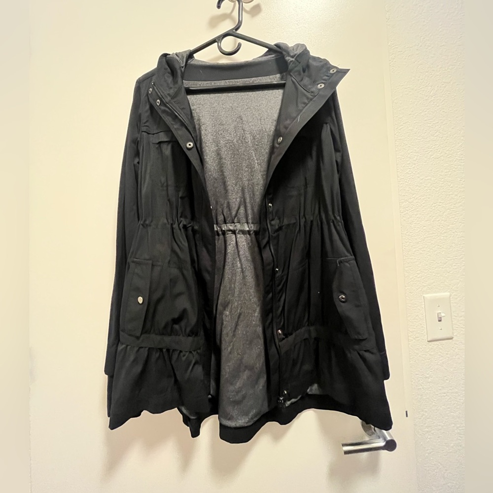 RARE FIND!!! Lululemon Jacket - Picture 11 of 13